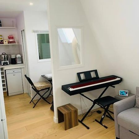 Studio Cosy Au Coeur De Париж Экстерьер фото