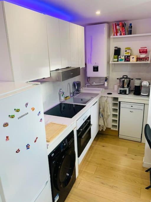 Studio Cosy Au Coeur De Париж Экстерьер фото